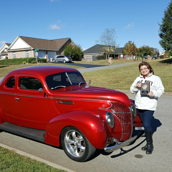 Meet your Posher, Rebecca - Picture 2 of 6